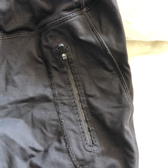 Lulu Lemon Leggings - Picture 2 of 3